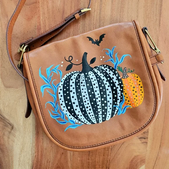 Hand Painted Leather FOSSIL Crossbody Bag - Picture 7 of 8